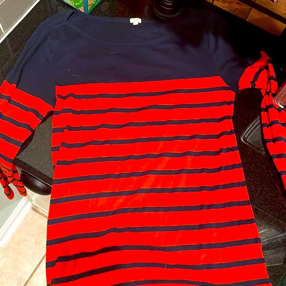 3/4 sleeve J crew shirt